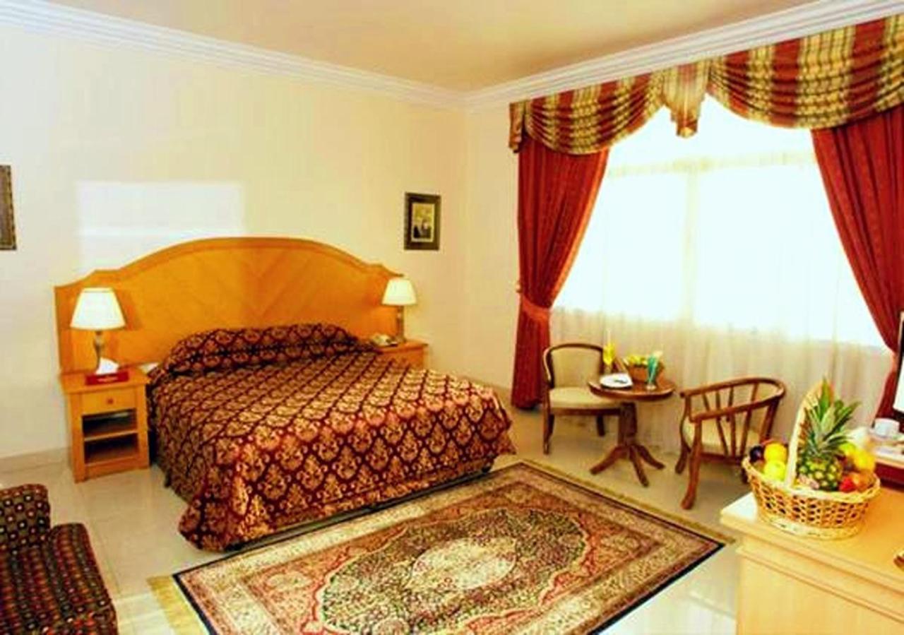 Safeer Hotel Suites Mascate Exterior foto