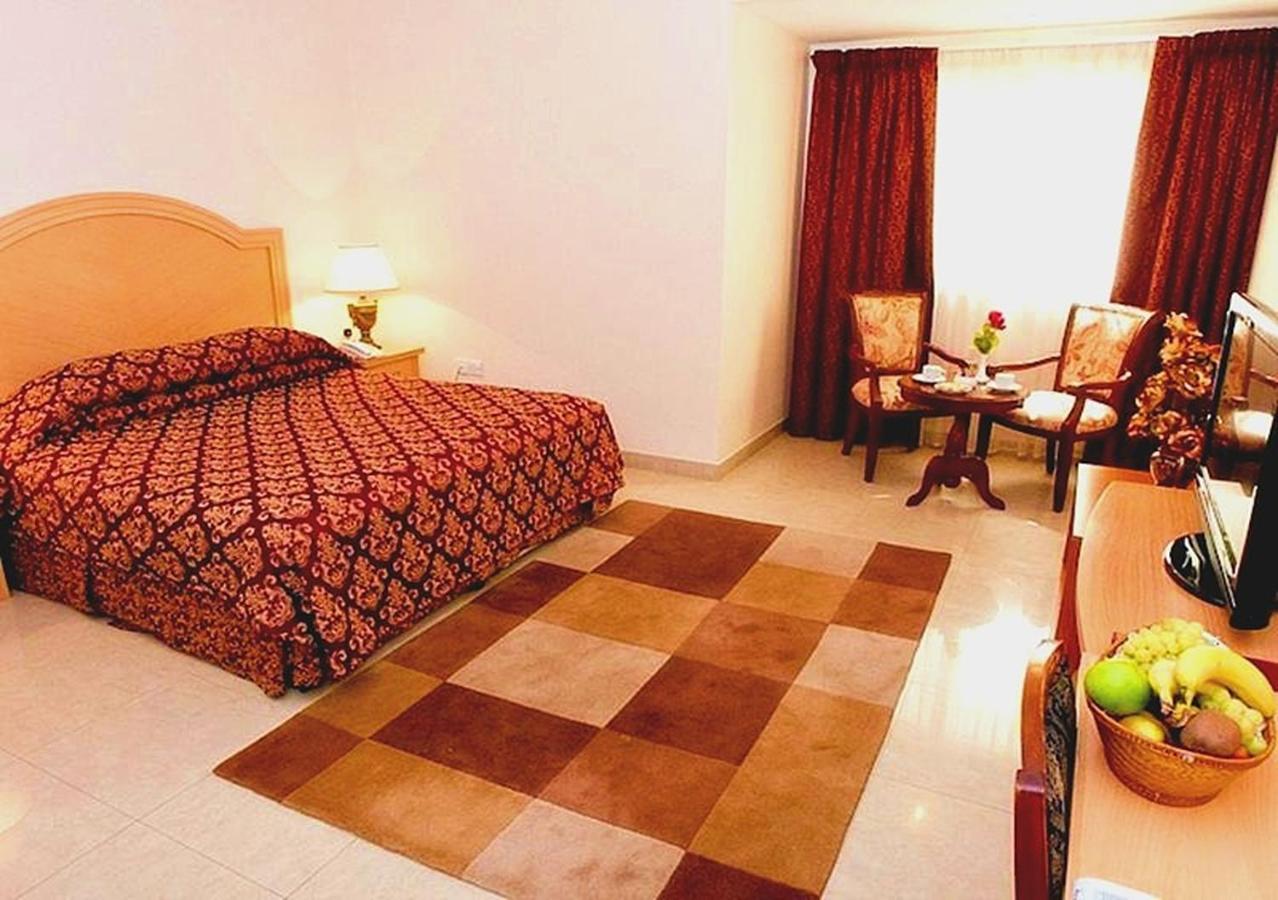 Safeer Hotel Suites Mascate Exterior foto
