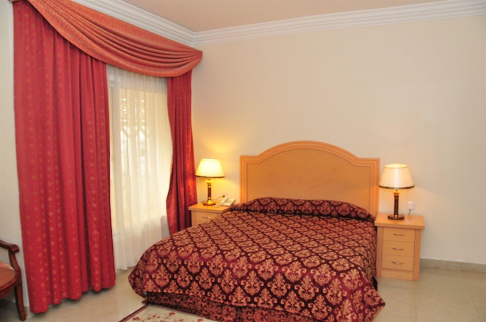 Safeer Hotel Suites Mascate Exterior foto